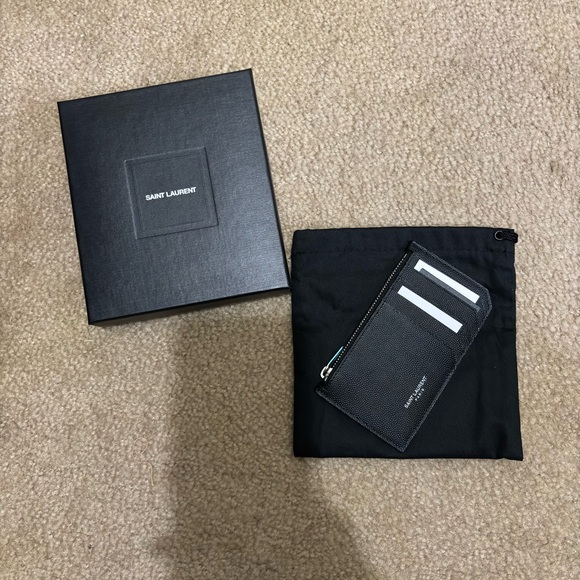 SAINT LAURENT FRAGMENTS ZIP 5 CARD CASE IN GRAINED LEATHER - Picture 3 of 4